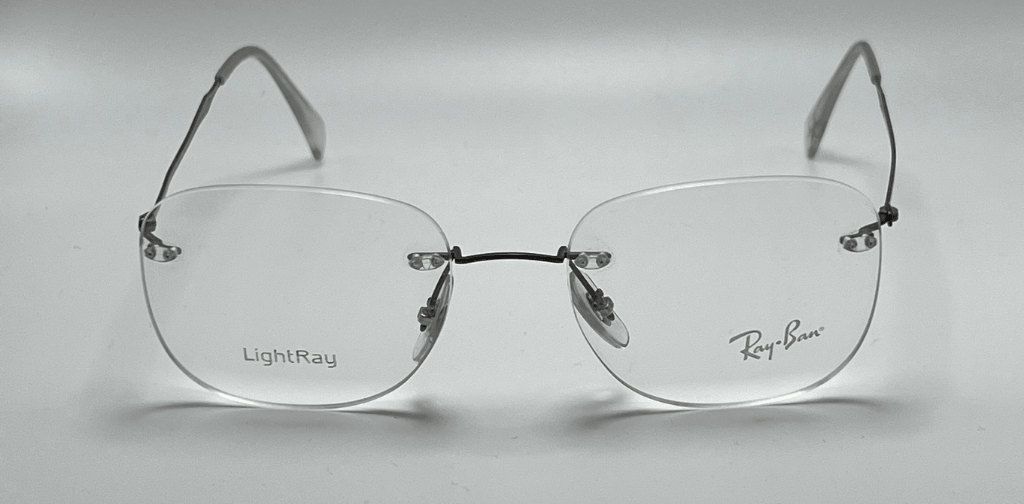 Ray-Ban monture pressée