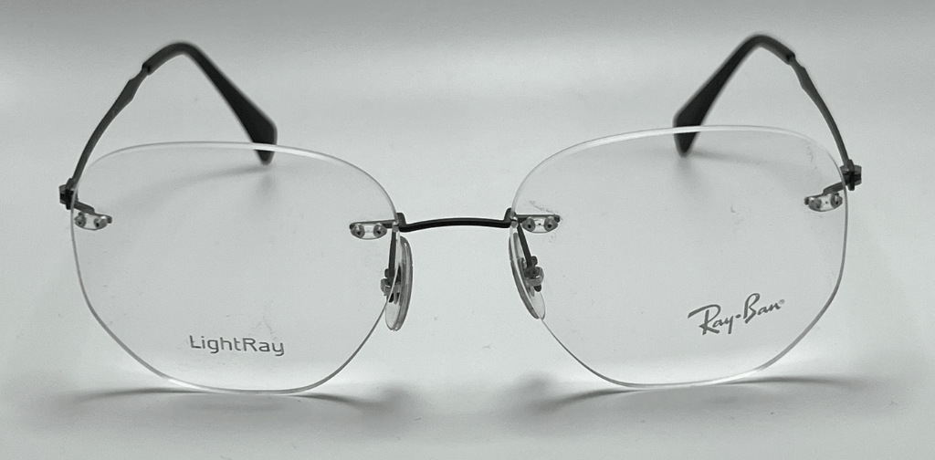 Ray-Ban monture pressée